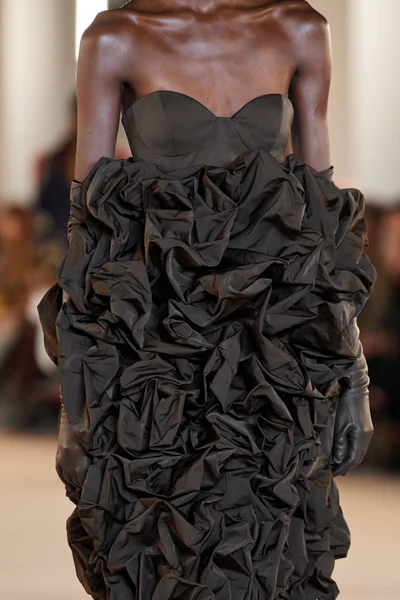 Look 145